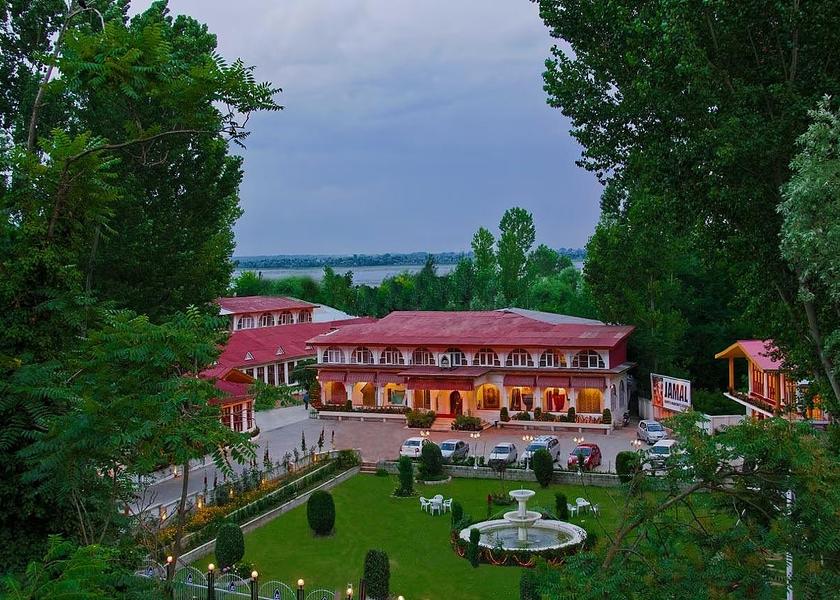 Jammu and Kashmir Srinagar Hotel View