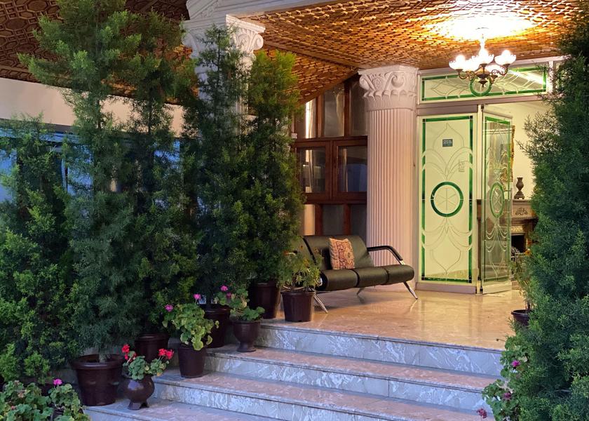 Jammu and Kashmir Srinagar Hotel Exterior