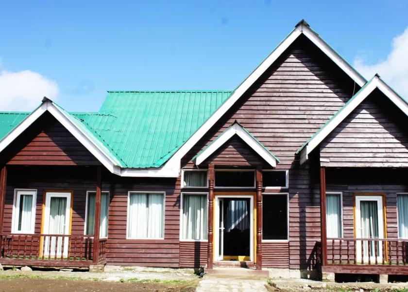 Jammu and Kashmir Gulmarg Hotel Exterior