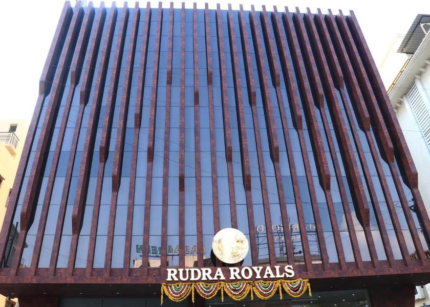 Maharashtra Shirdi Hotel Exterior