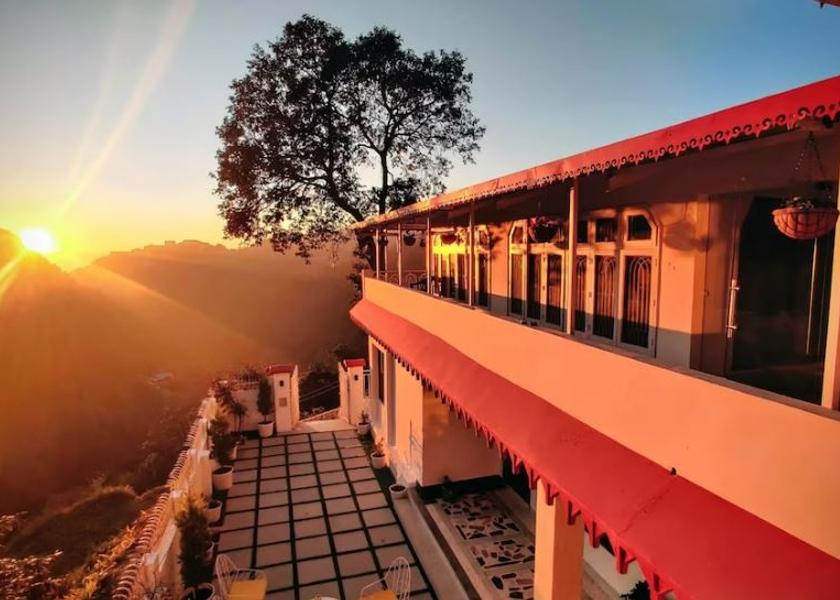 Uttarakhand Mussoorie Hotel Exterior