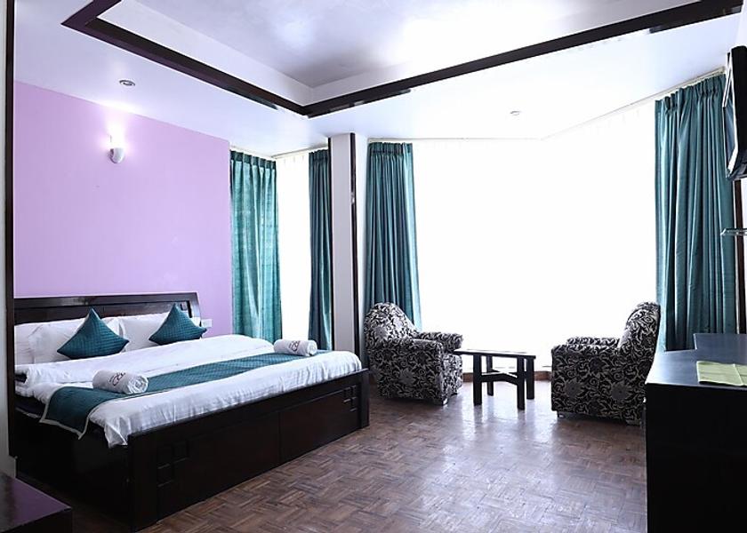 Uttarakhand Dhanaulti Deluxe Room