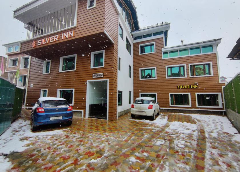 Jammu and Kashmir Srinagar Hotel Exterior