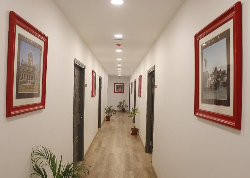 Uttar Pradesh Lucknow Public Areas