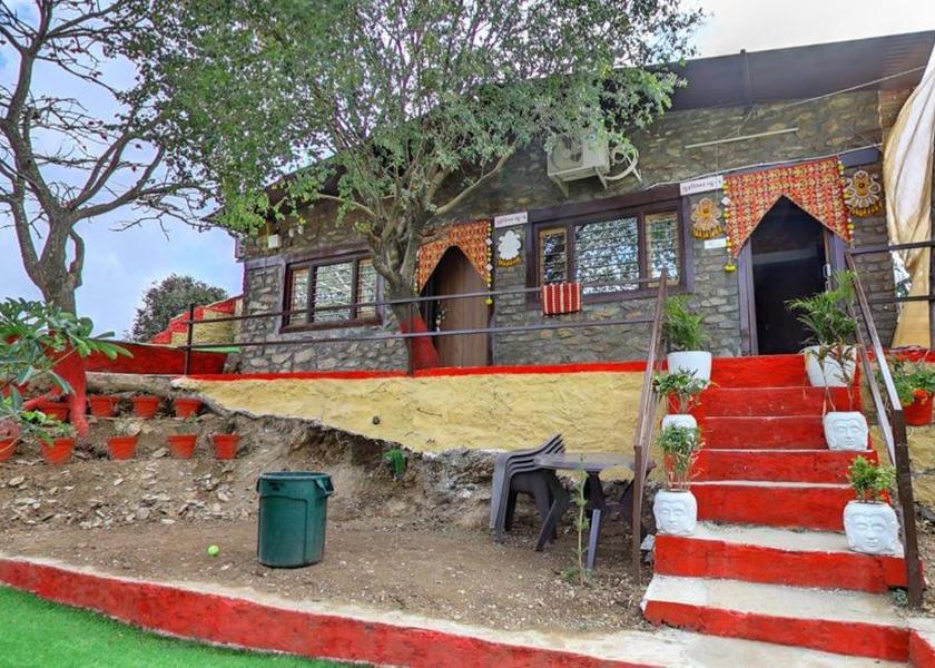 Rajasthan Mount Abu Porch