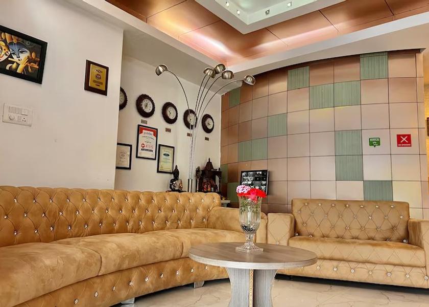 Uttarakhand Bhimtal Public Areas