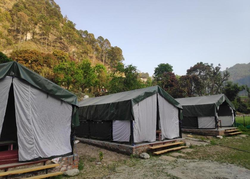 Uttarakhand Bhimtal Hotel Exterior
