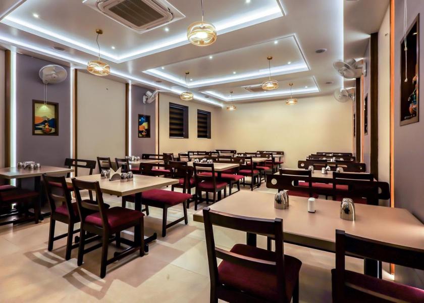 Maharashtra Kolhapur Food & Dining