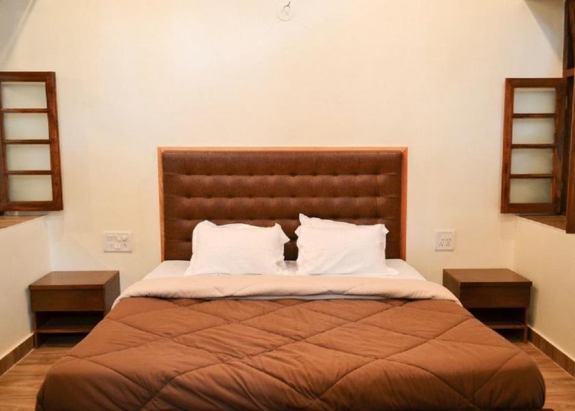 Maharashtra Panchgani Super Deluxe