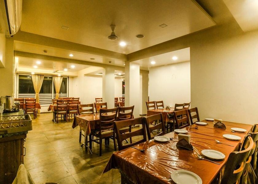 Maharashtra Satara Food & Dining