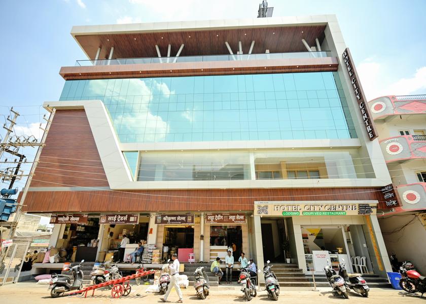 Maharashtra Latur Hotel Exterior