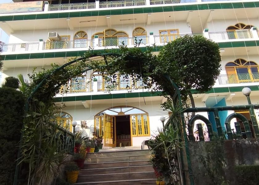 Uttarakhand Rishikesh Hotel Exterior