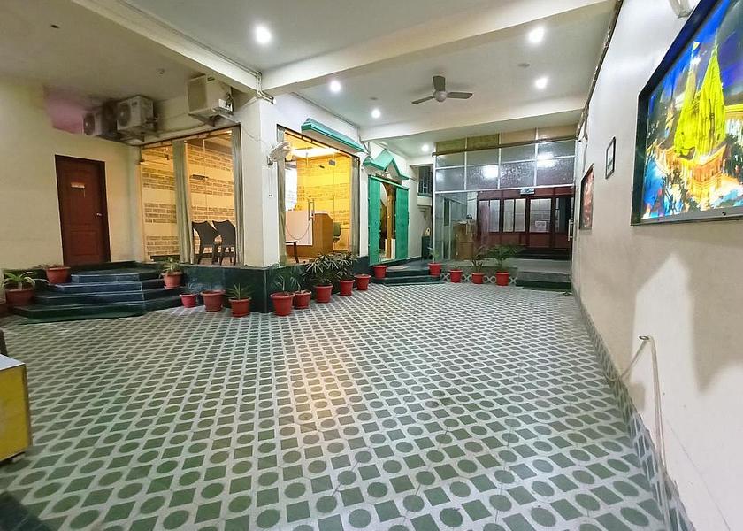 Uttar Pradesh Varanasi Public Areas