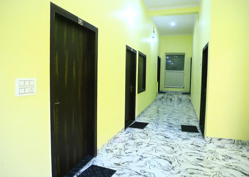 Uttar Pradesh Mathura Lobby
