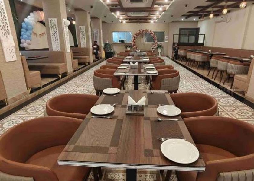 Madhya Pradesh Bhopal Food & Dining