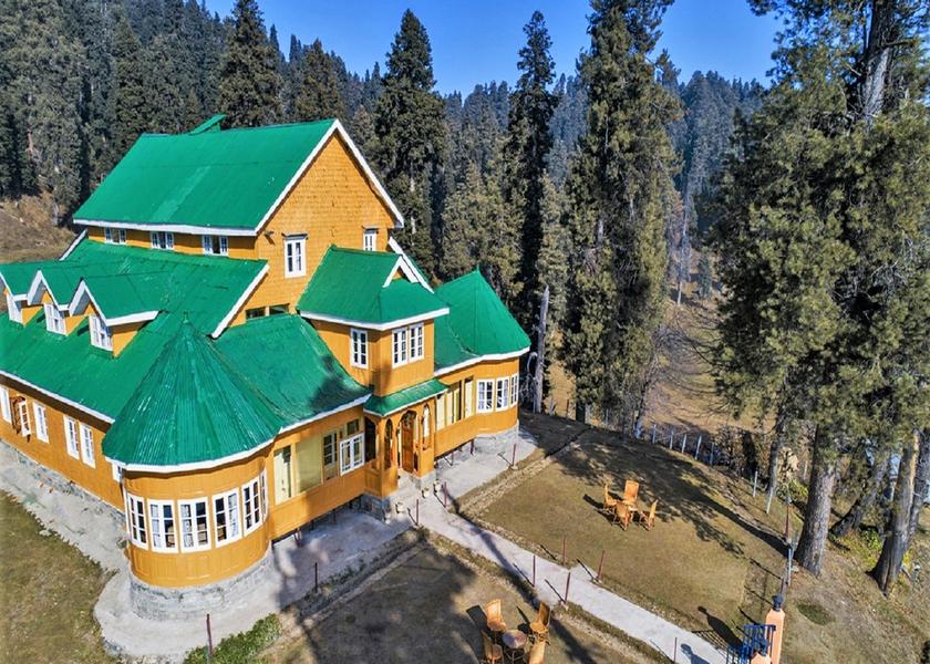 Jammu and Kashmir Gulmarg Hotel View