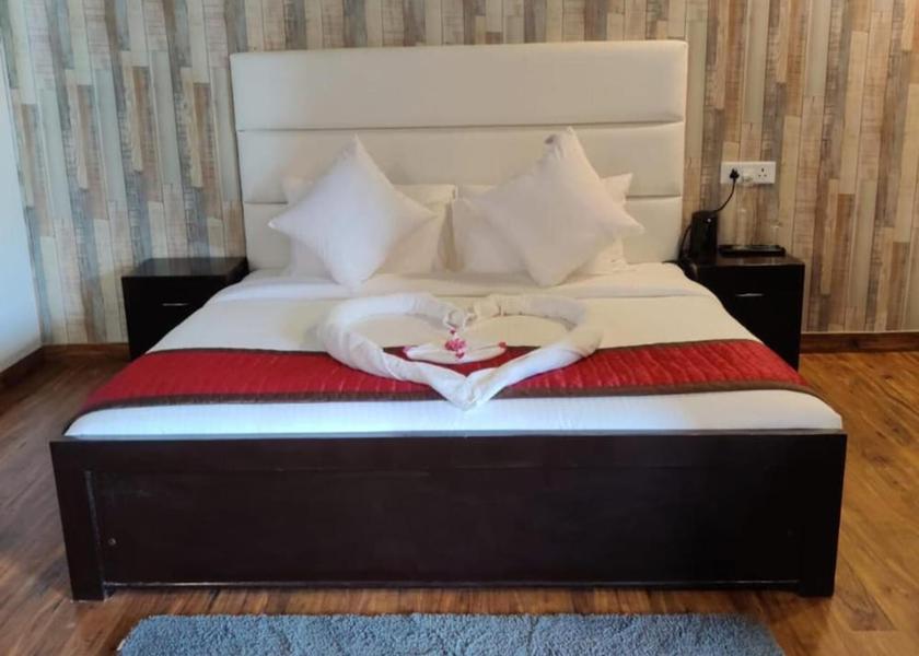 Uttarakhand Lansdowne Room