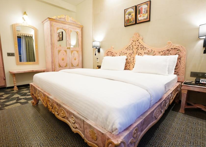 Maharashtra Lonavala Room