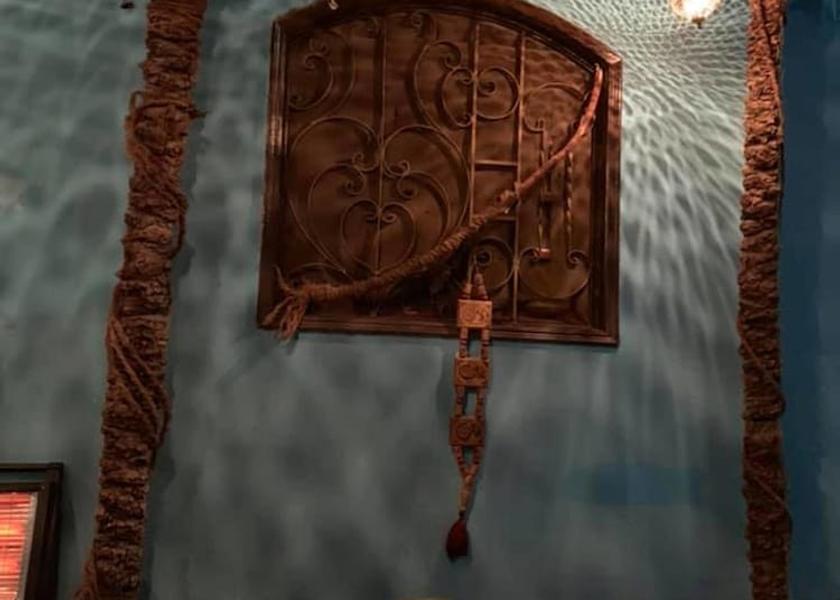  Luxor Exterior Detail