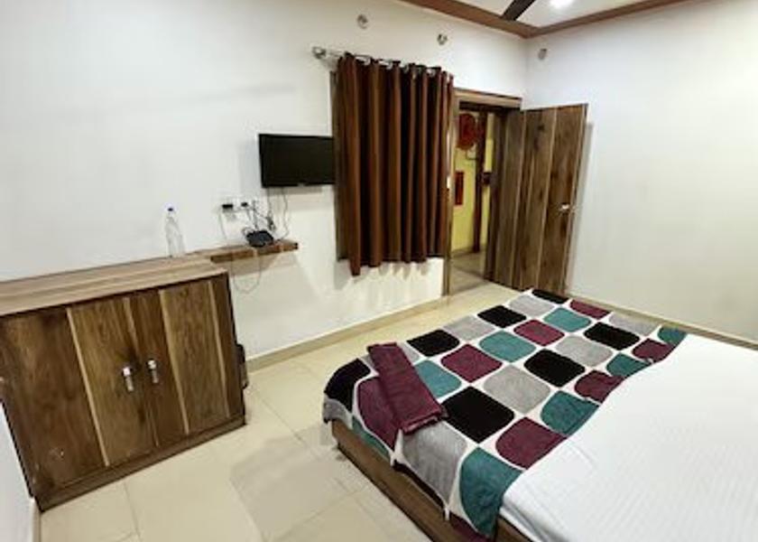 Uttar Pradesh Mathura AC Deluxe Room