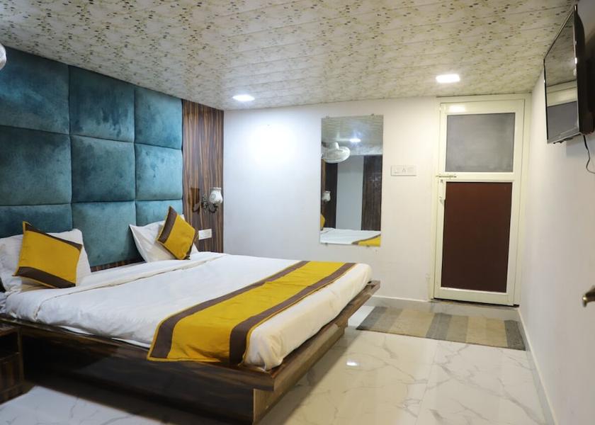 Uttar Pradesh Mathura Room
