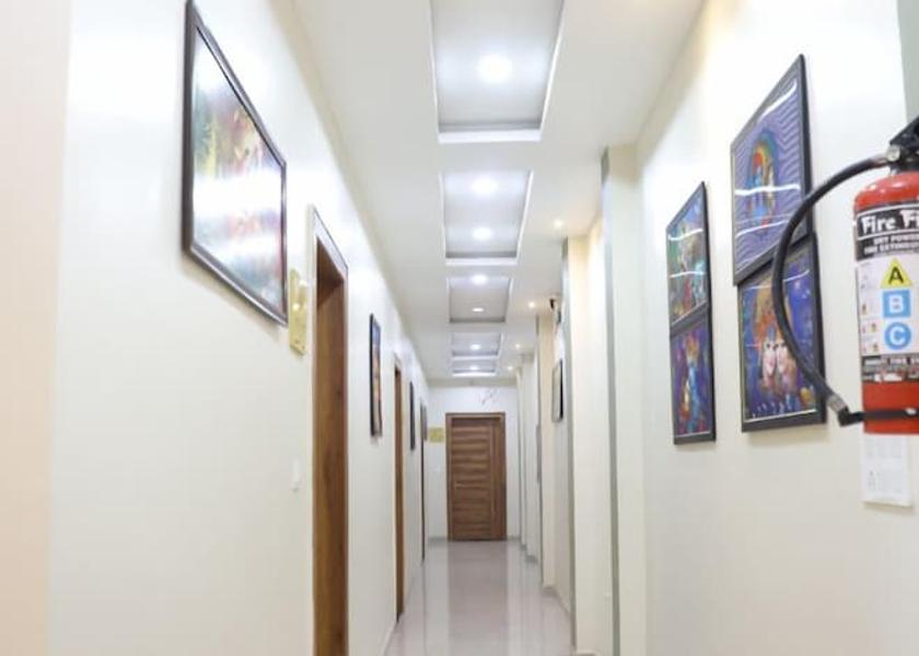 Uttar Pradesh Mathura Lobby