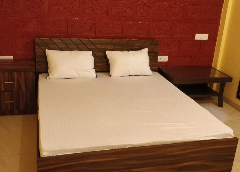 Maharashtra Kashid AC Deluxe Room