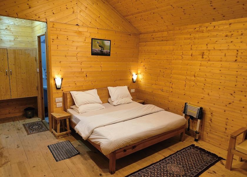 Uttarakhand Nainital Deluxe Room