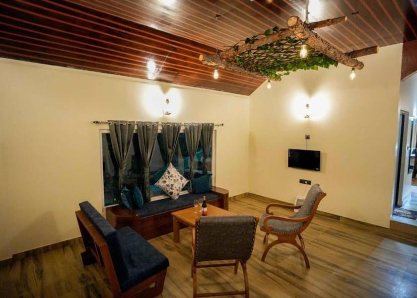 Uttarakhand Mukteshwar Living area