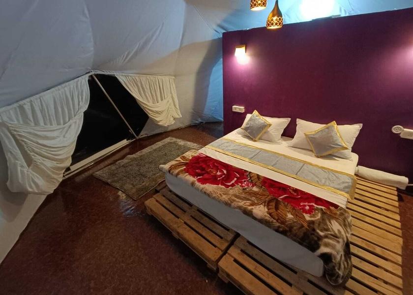 Uttarakhand Bhimtal Room