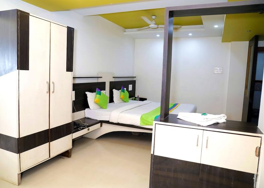 Maharashtra Nashik Room