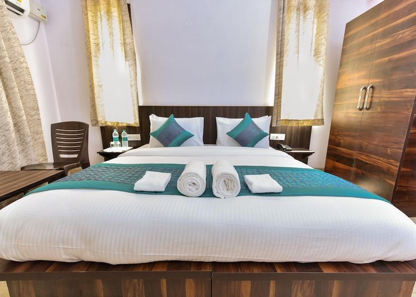 Delhi Delhi Room