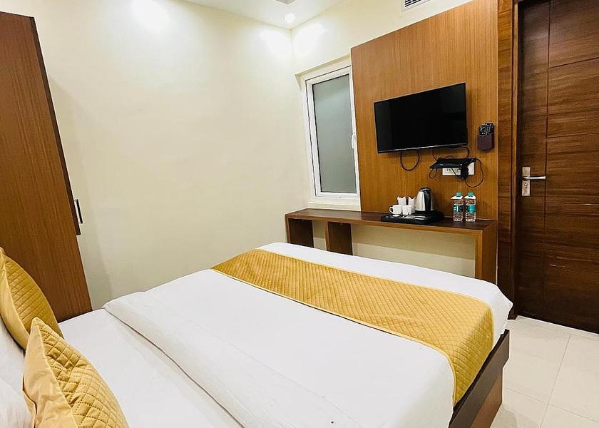 Delhi Delhi Superior Room with private bathroom
