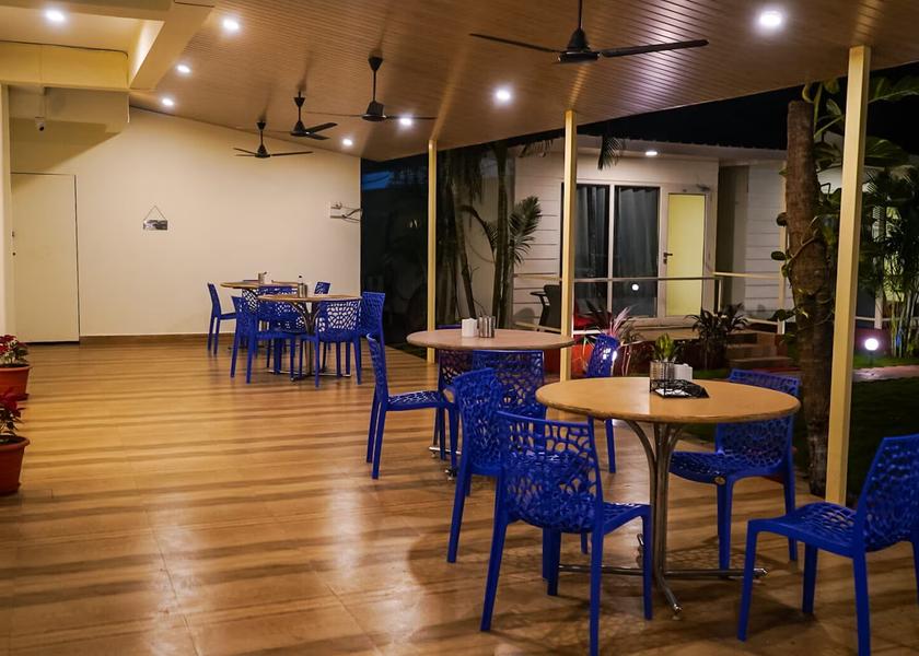 Delhi Delhi Food & Dining