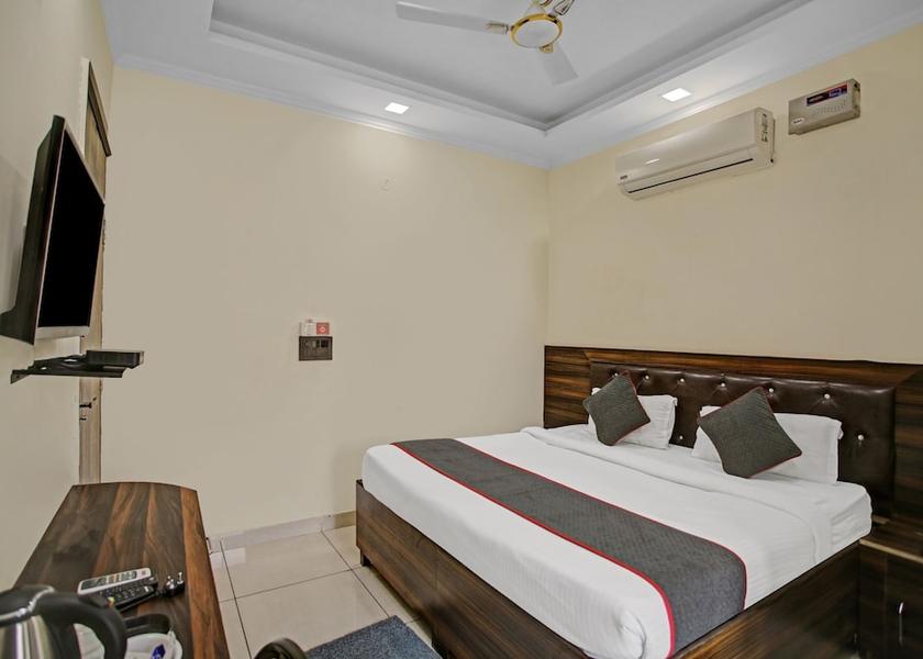 Uttar Pradesh Noida Primary image