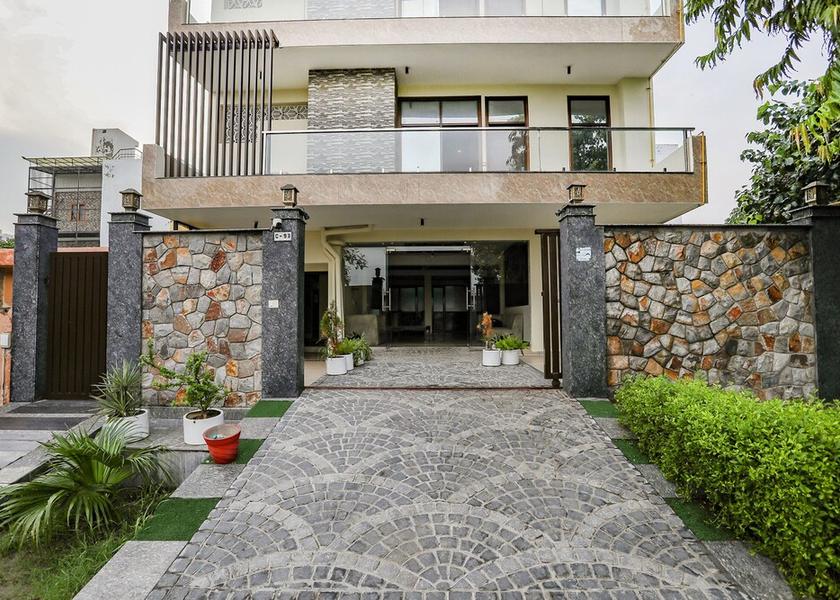 Uttar Pradesh Noida Facade