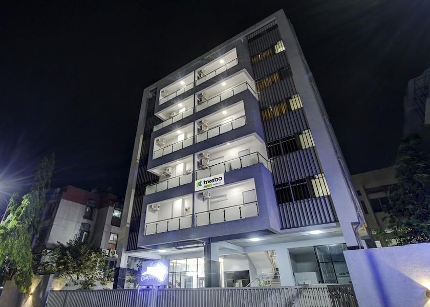 Maharashtra Pune Hotel Exterior