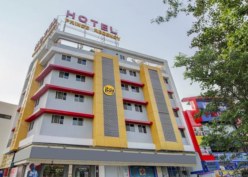 Maharashtra Pune Hotel Exterior