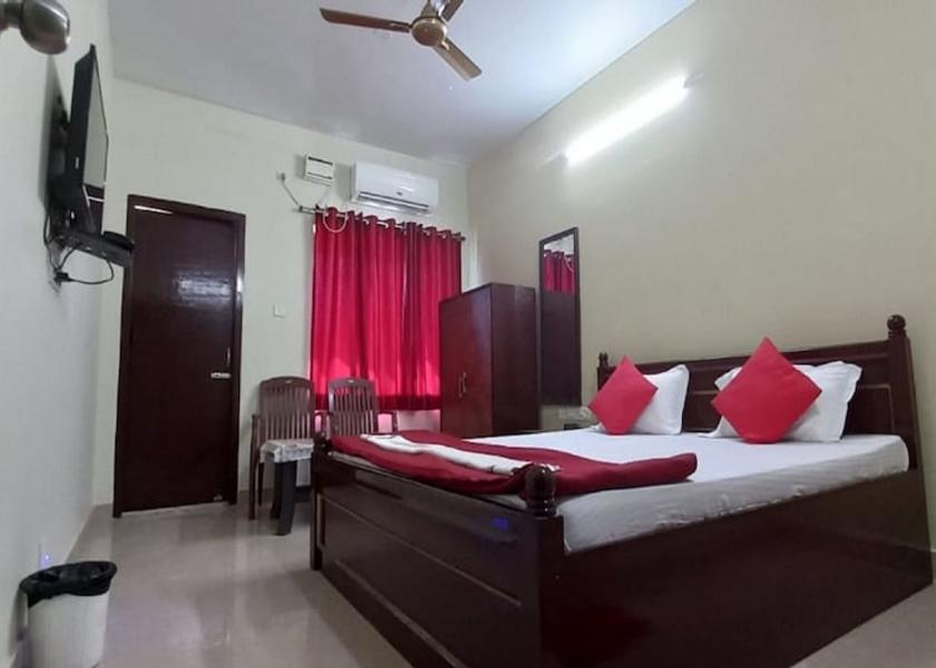 Odisha Puri Deluxe Double Room, Multiple Beds, City View