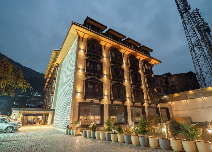 Jammu and Kashmir Srinagar Front of property