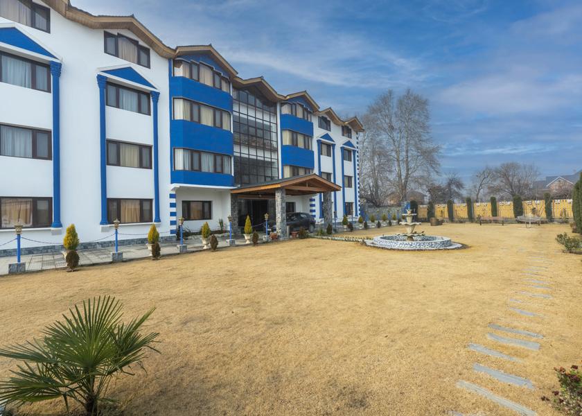 Jammu and Kashmir Srinagar Hotel Exterior