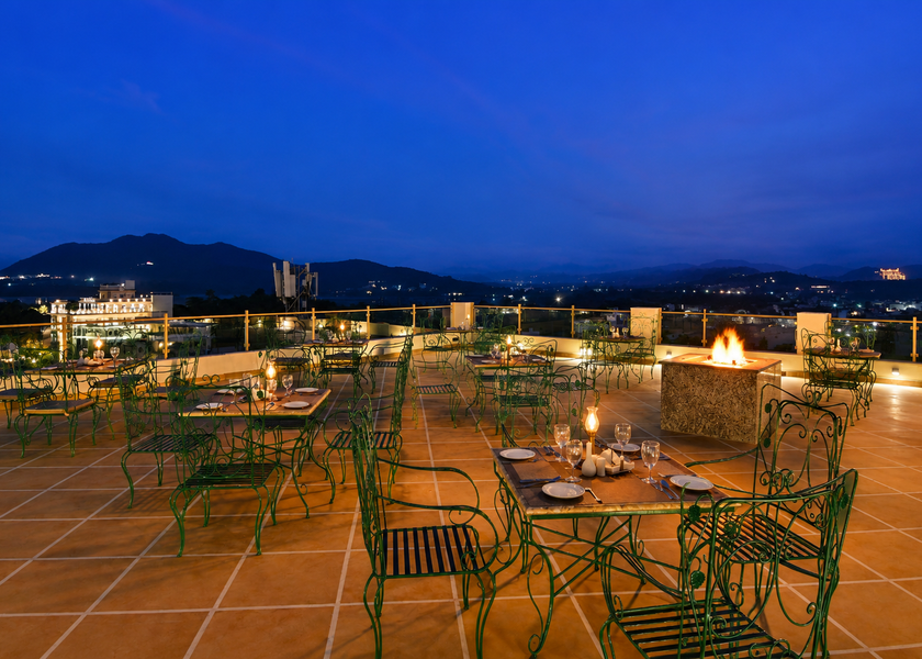 Rajasthan Udaipur Food & Dining