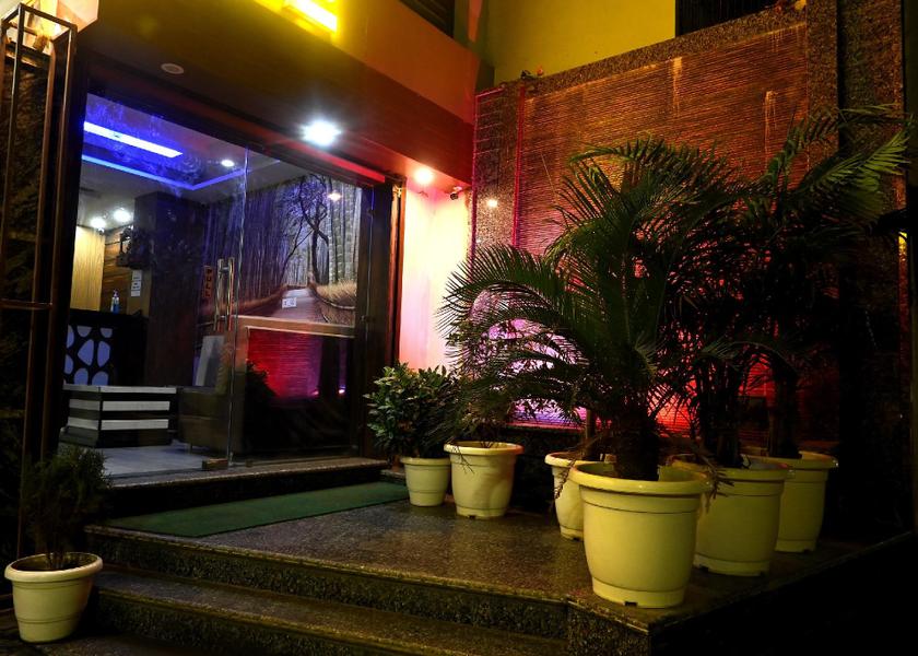 Uttar Pradesh Varanasi Exterior view