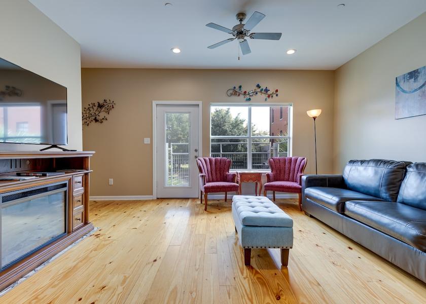 Alabama Mobile Interior Entrance