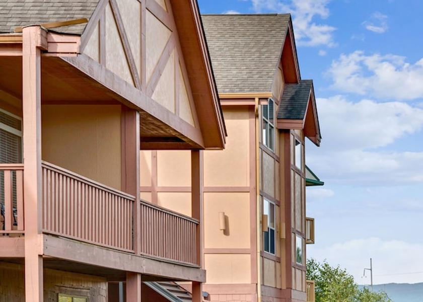 Tennessee Pigeon Forge Exterior Detail