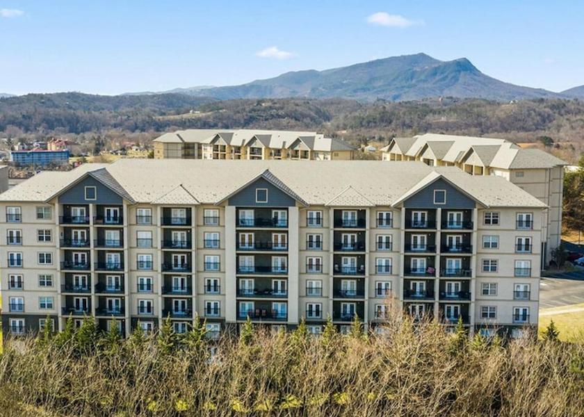 Tennessee Pigeon Forge Exterior Detail