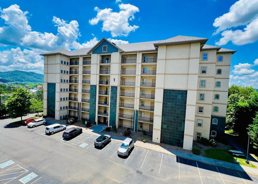 Tennessee Pigeon Forge Exterior Detail