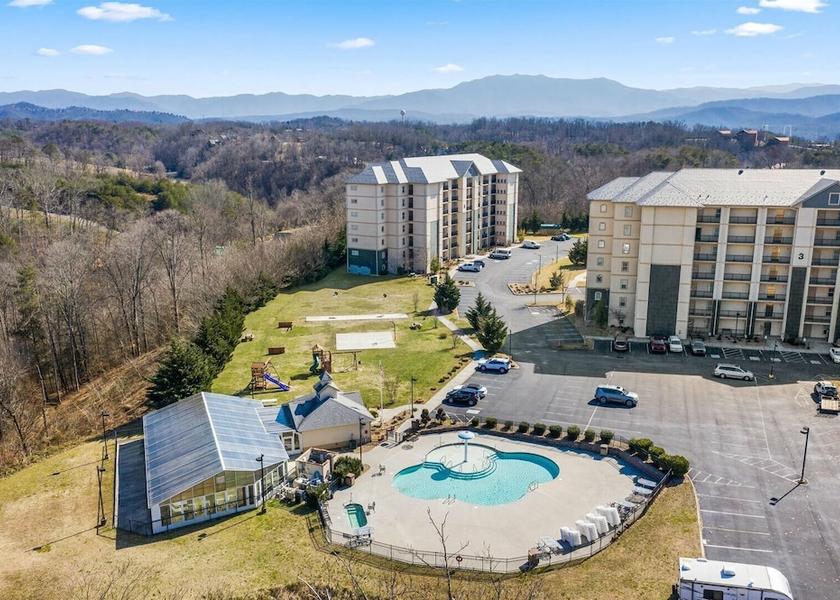 Tennessee Pigeon Forge Exterior Detail