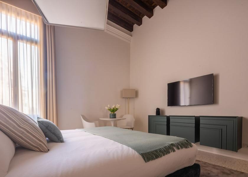 Veneto Venice Room
