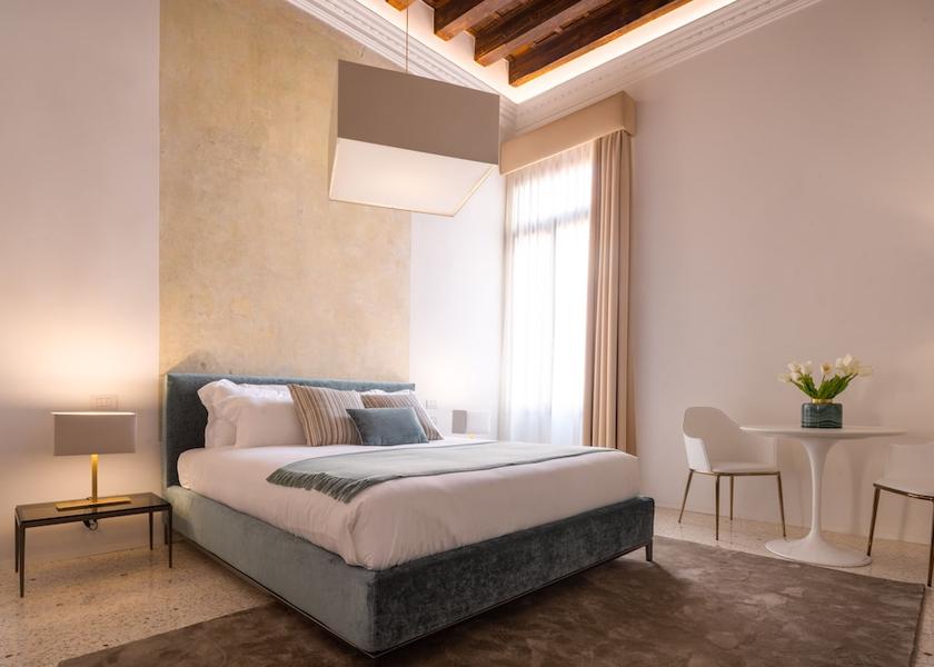 Veneto Venice Room